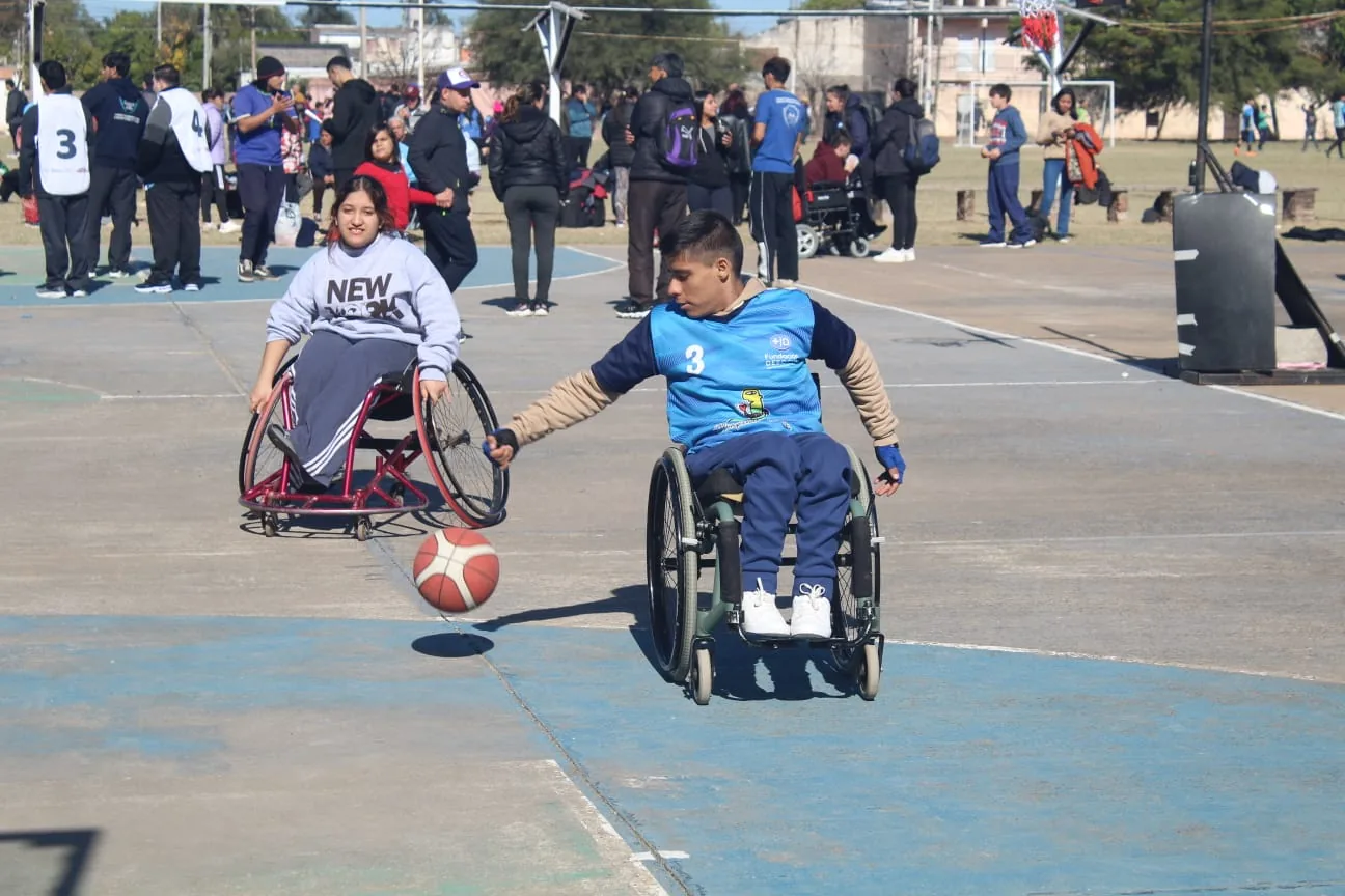 Básquet en silla de ruedas